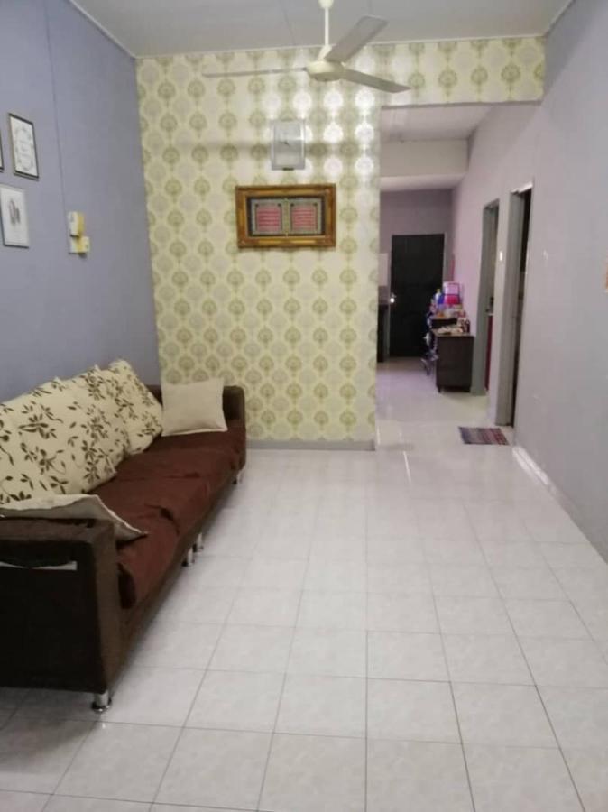 Homestay Perpaduan, Taman Bercham Raya Ulu Kinta Ipoh Perak Kampong Batu Lapan  Εξωτερικό φωτογραφία